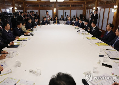 고위당정협의회, 발언하는 김민석 국무총리
